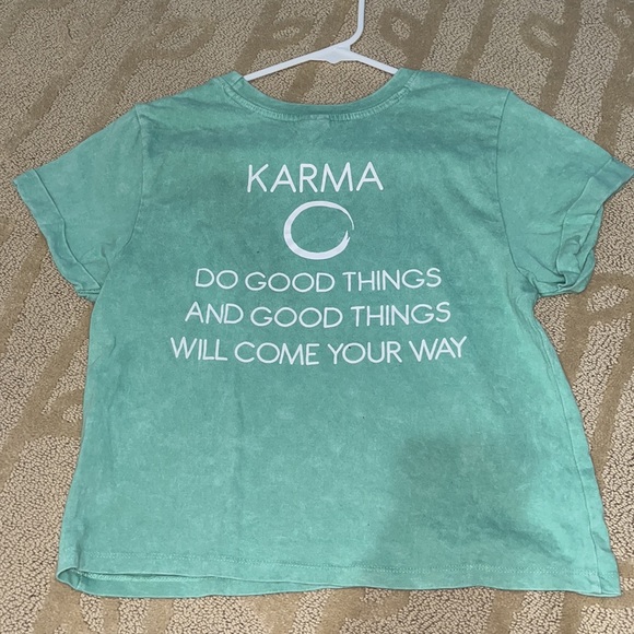 blue cropped graphic tee - Picture 3 of 3